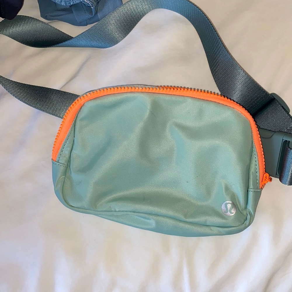 Lululemon belt bag